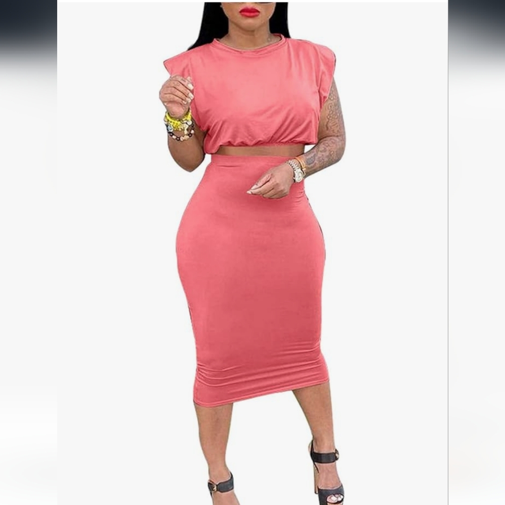 Elegant Pink Midi Skirt And cropped Top
